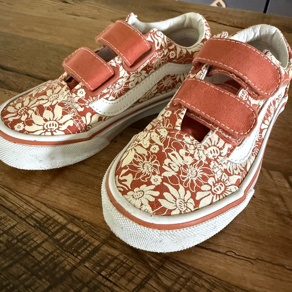 Vans Kids Sneakers in Orange Floral Velcro 11.5C